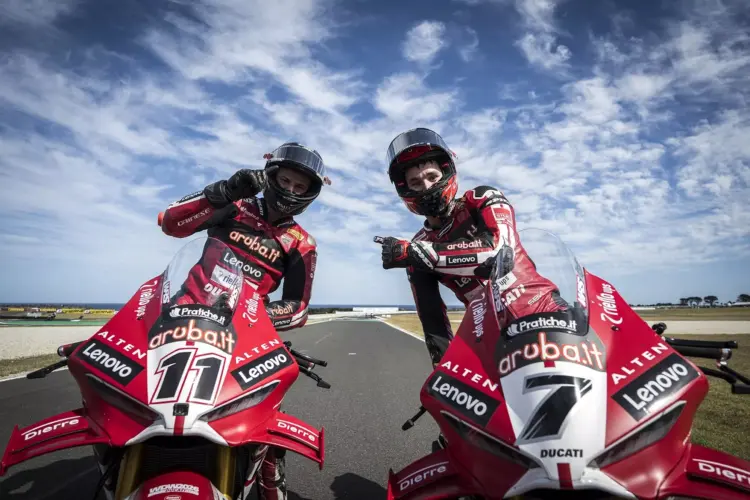 Nicolo Bulega, Iker Lecuona