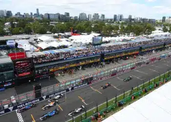 F1 Ausztrál Nagydíj rajt, Franco Colapinto, Liam Lawson, Carlos Sainz