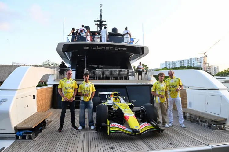 Arvid Lindblad, Liam Lawson, Alan Permane, Peter Bayer, Miami