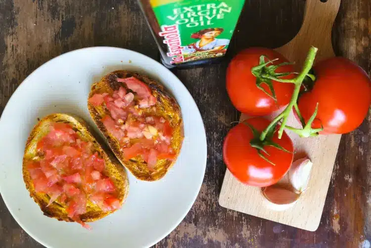 pan con tomate az F1-es Spanyol Nagydíjra (Barcelone-Catalunya Nagydíj)