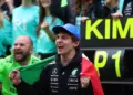 Andrea Kimi Antonelli a csapattal ünnepli győzelmét. F1 2006 Kanadai Nagydíj