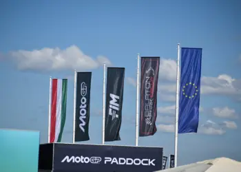 Balaton Park Circuit zászlók