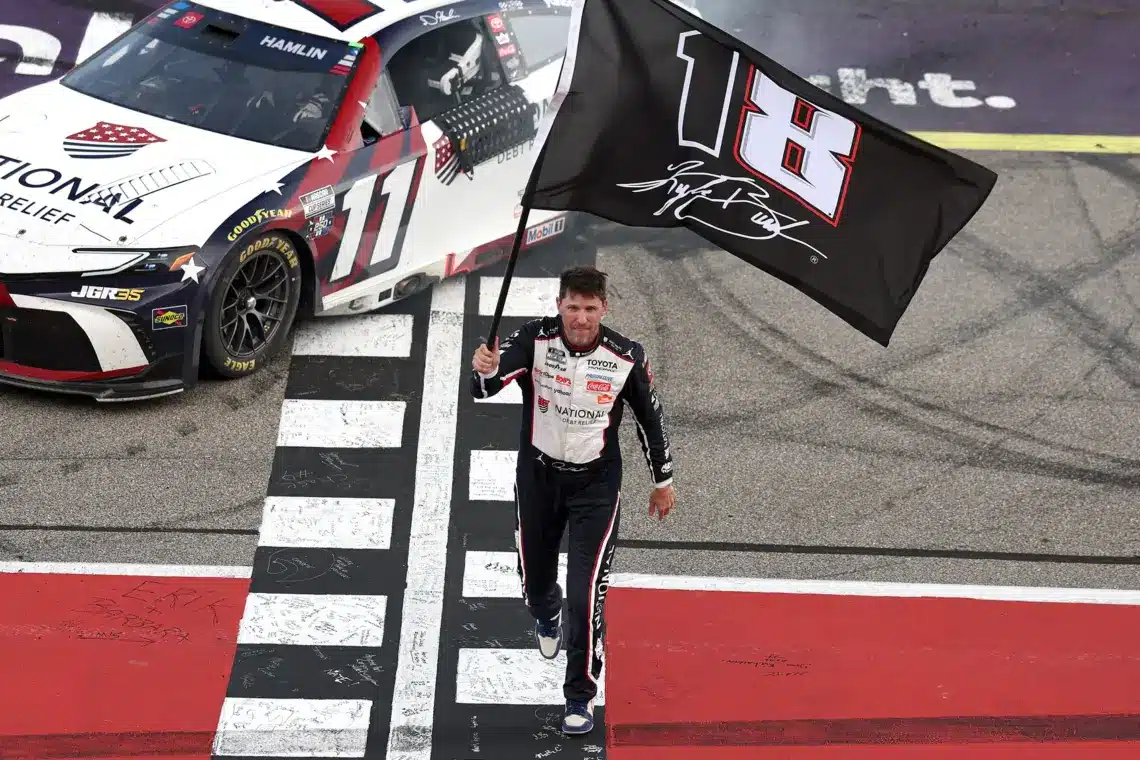 Denny Hamlin, Kyle Busch