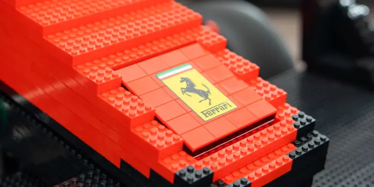 ferrari, lego, Hamilton