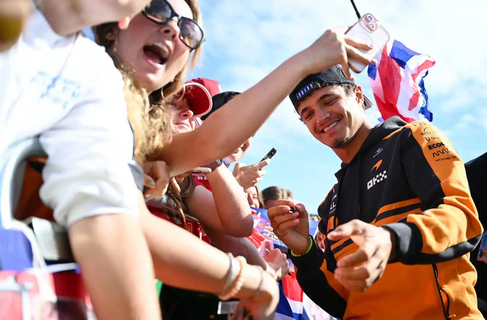 Lando Norris rajongókkal