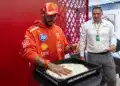 Lewis Hamilton kéznyomat