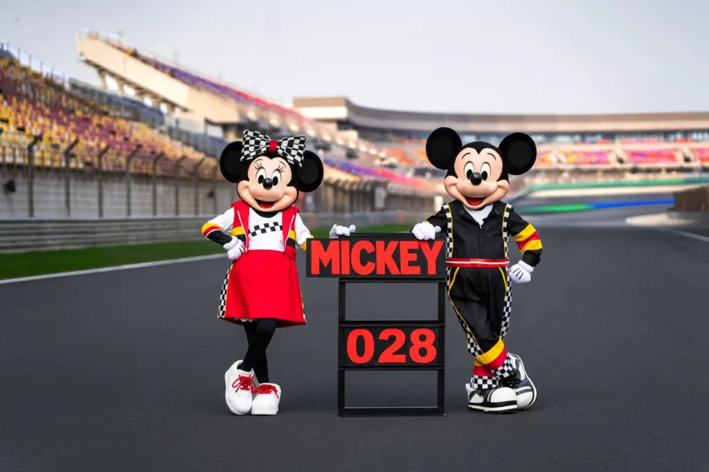 F1 x Disney (Minnie és Mickey)