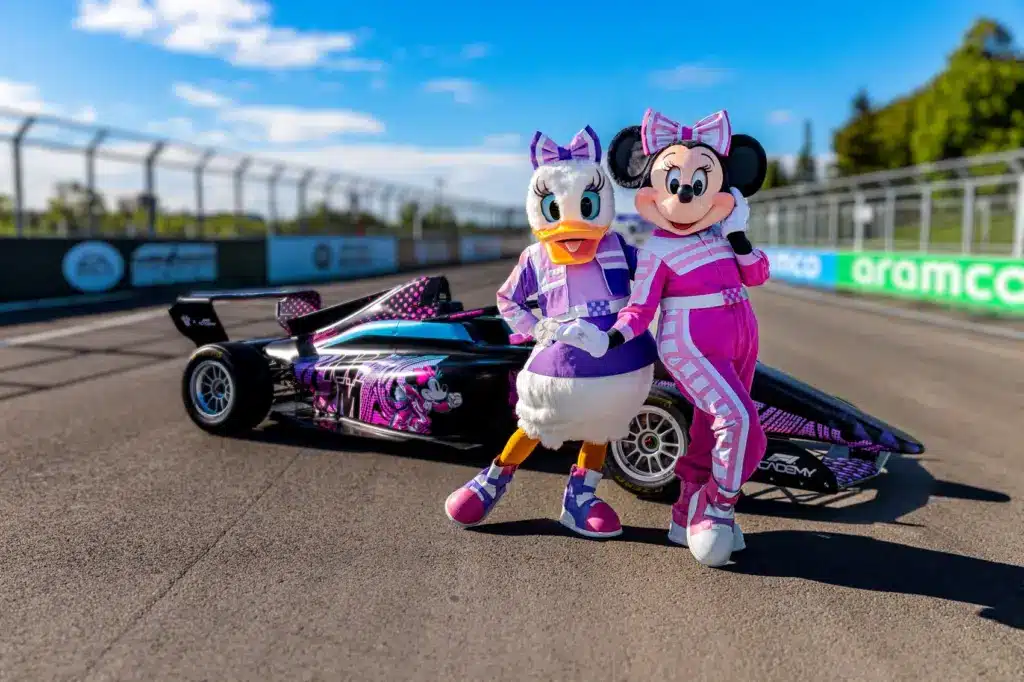 F1 x Disney (Daisy és Minnie)