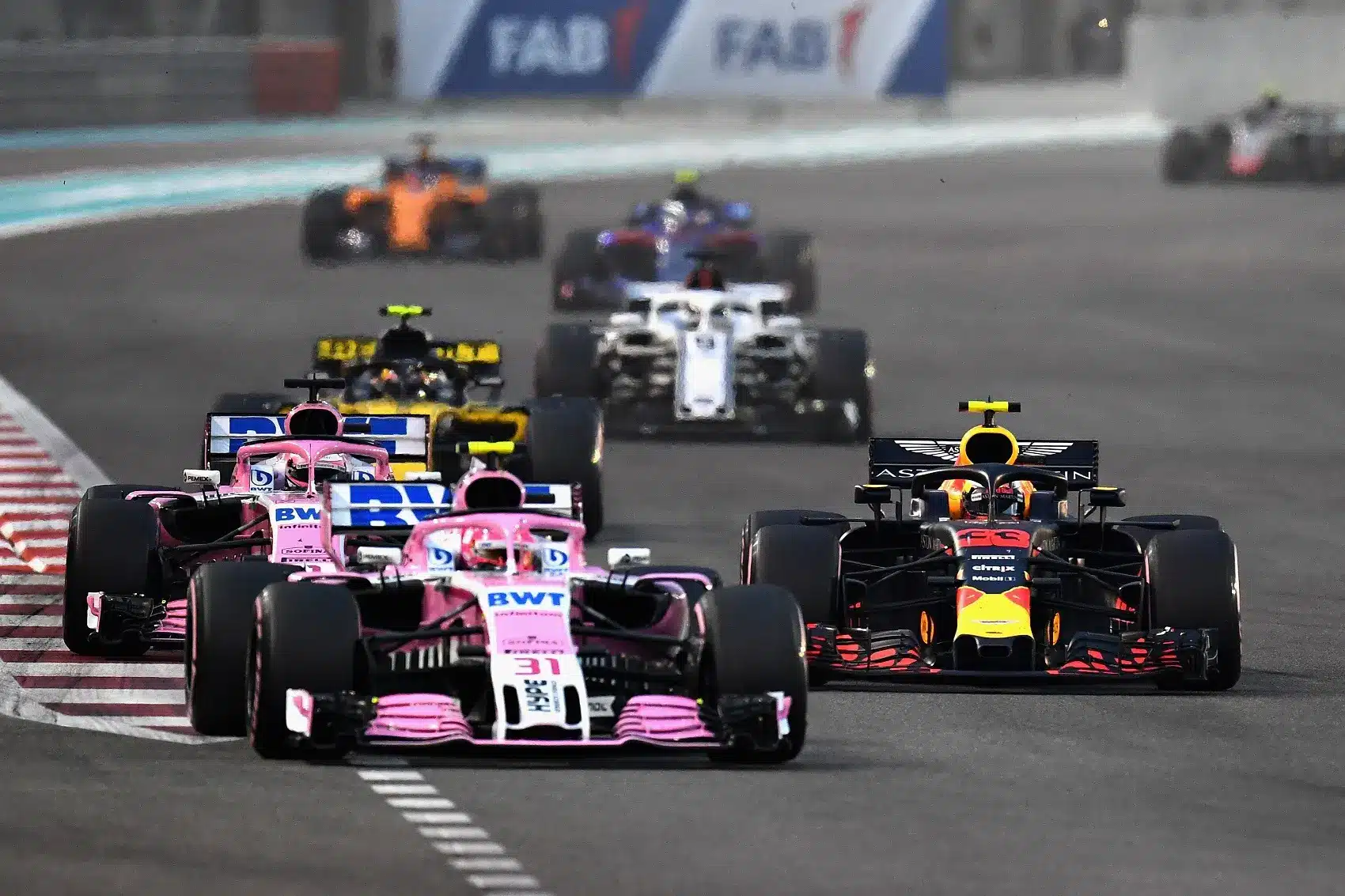 Max Verstappen, Esteban Ocon, Force India