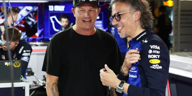 Kimi Räikkönen és Laurent Mekies a Red Bull csapatfőnöke