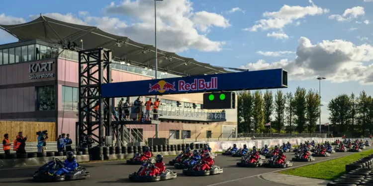 Max vs 100