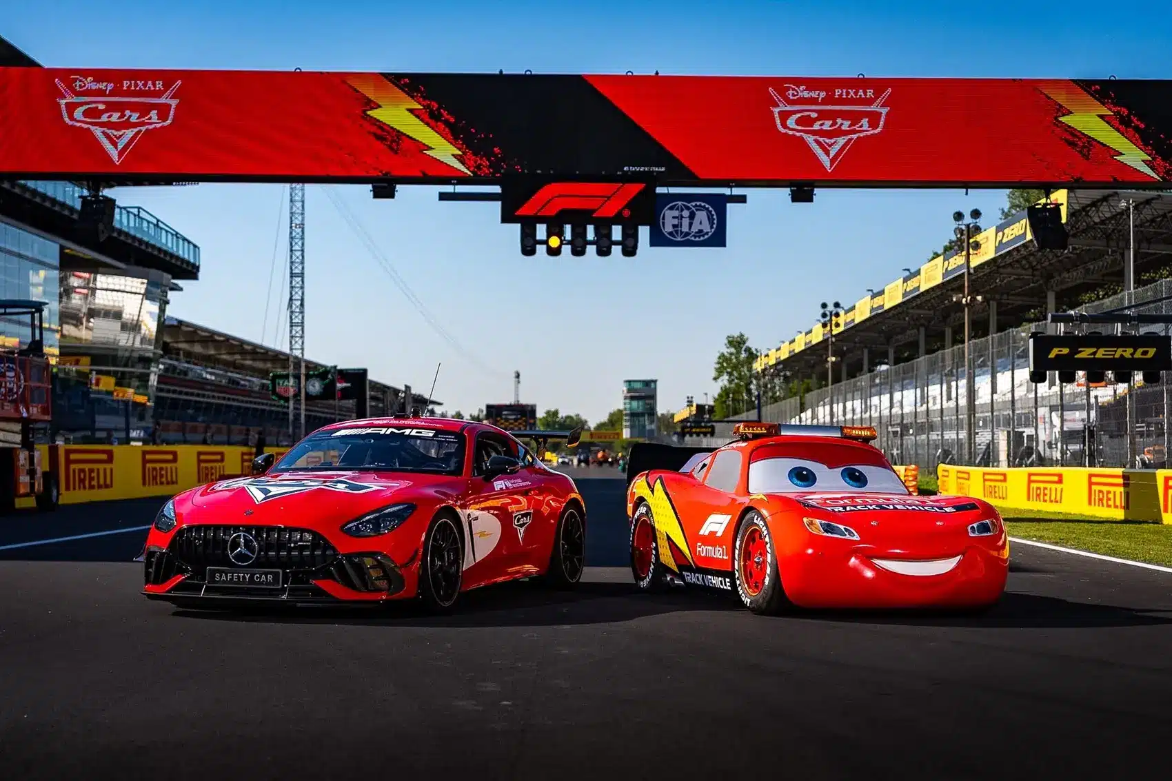 Disney Pixar Verdák, F1, Villám McQueen