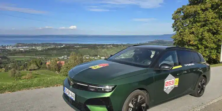 Opel Astra, Holy Cube Rally