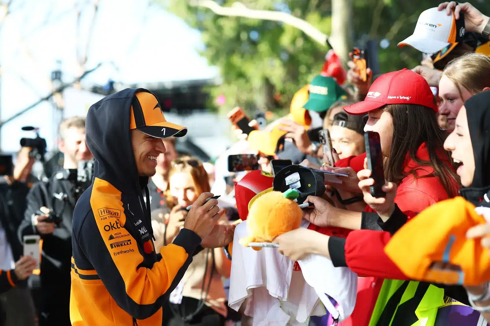 Lando Norris rajongókkal, F1