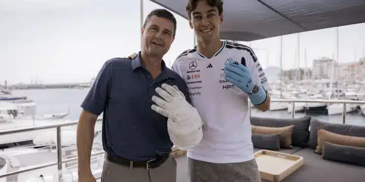 Reid Wiseman, George Russell (Mercedes F1)