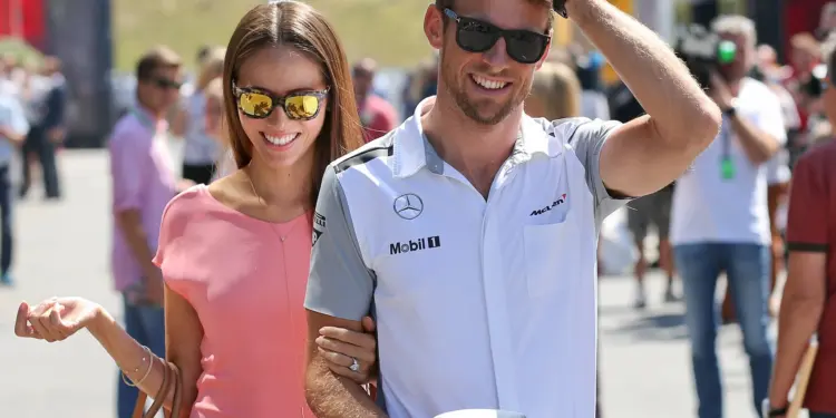 Jenson Button, Jessica Michibata