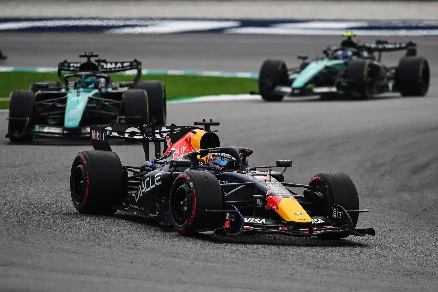 Max Verstappen az élen, Sepang 2026